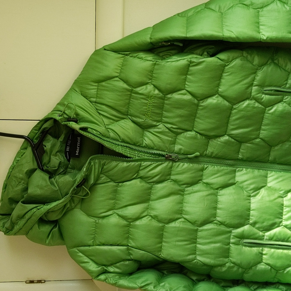 Marmot women's 800 down hexagon pattern jacket